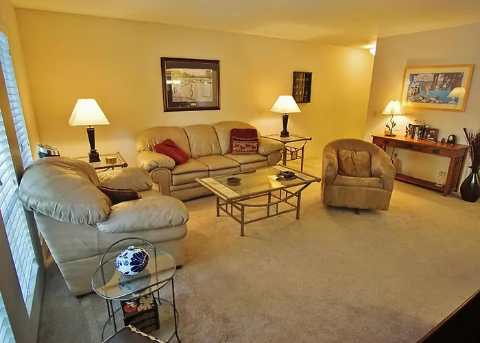 Walk To Fashion Park! Abode W/ Pool Access * Phoenix