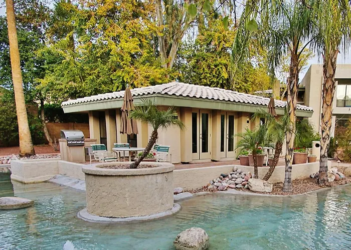 Walk To Fashion Park! Abode W/ Pool Access Ferienhaus