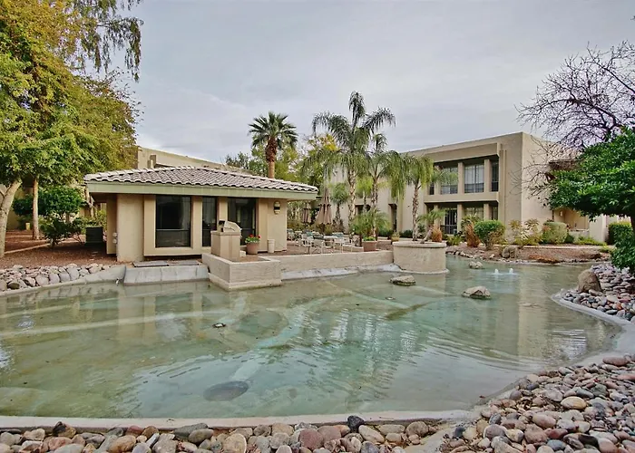 Walk To Fashion Park! Abode W/ Pool Access *